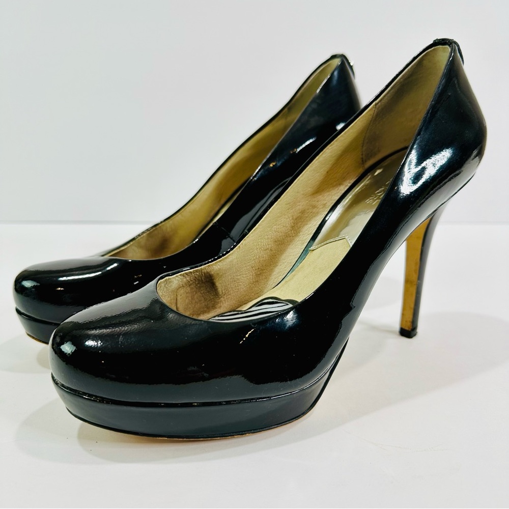 MICHAEL KORS IONNA BLACK SIZE 8 1/2 PATENT LEATHER 4” HEELS GREAT CONDITION - Picture 2 of 8